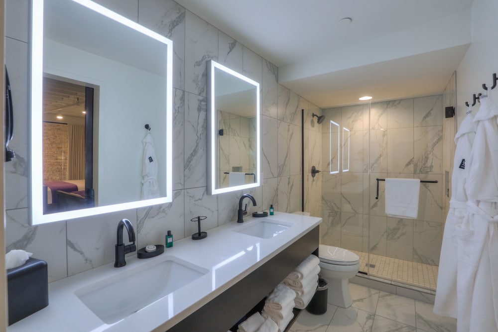 Studio 154 Luxury Hotel - photo 105