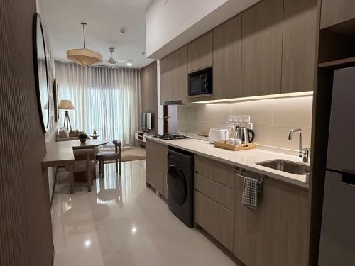 Stylish Apartment in Colombo — 4-Star Luxury Hotel in Colombo, Sri Lanka