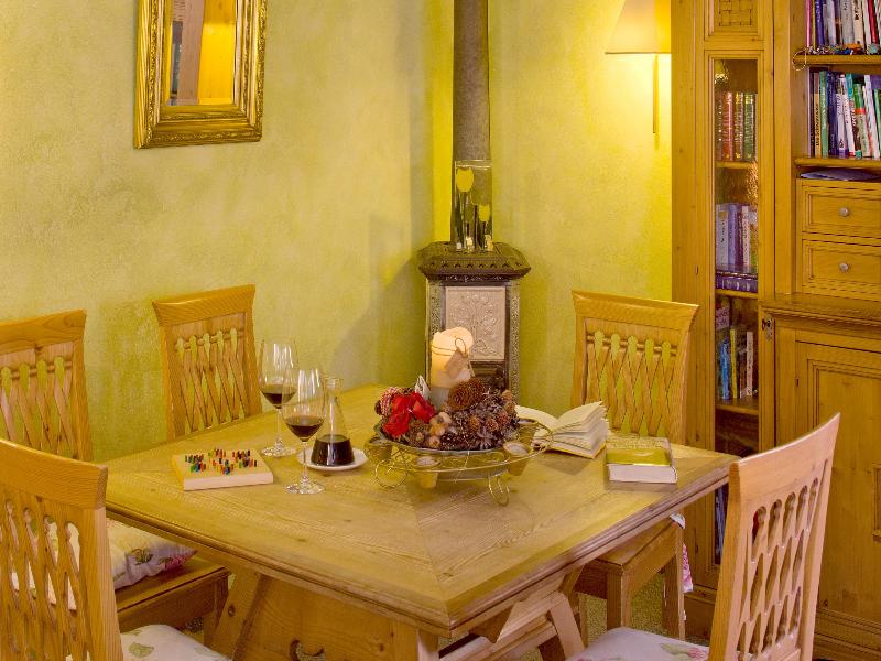 Hotel Restaurant Bürchnerhof — hotel in Stalden