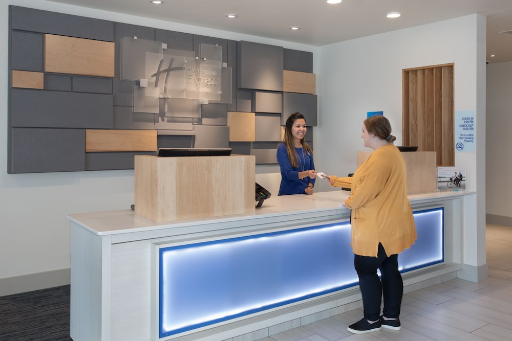 Holiday Inn Express & Suites Sioux City North Event Center by IHG - photo 66