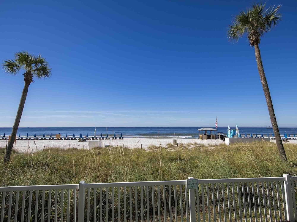 Long Beach Resort Tower II 3 Bedroom Apartment - photo 8