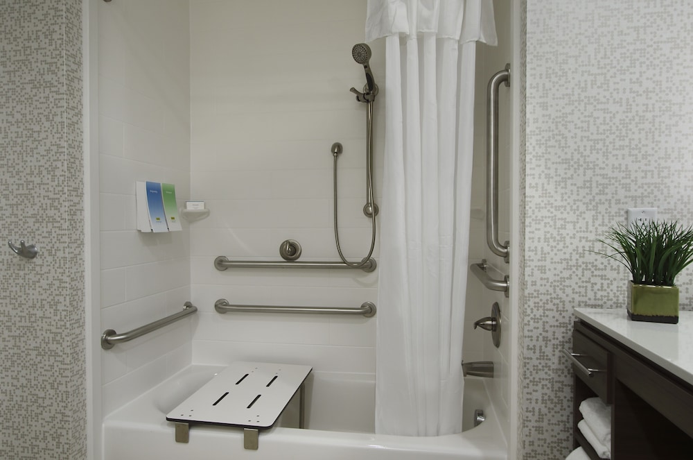 Home2 Suites by Hilton Beaumont - photo 43