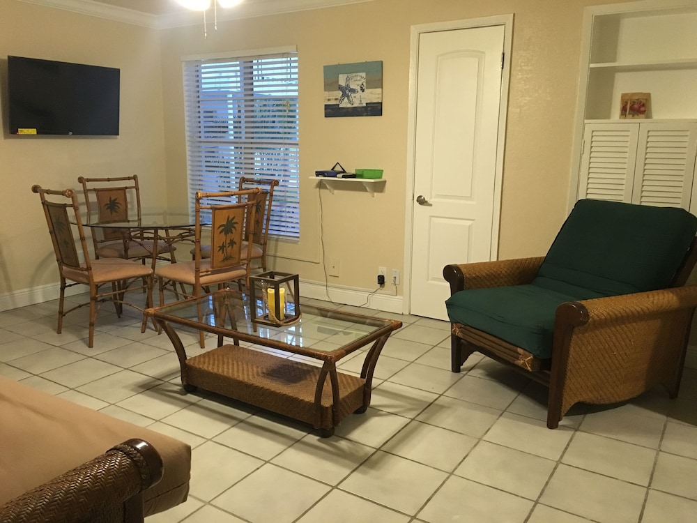 Casa del Sol Waterfront Resort Marina - photo 10
