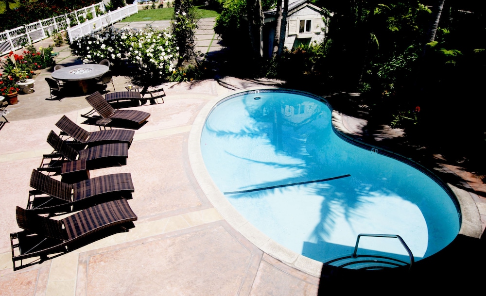Malibu Country Inn - photo 51