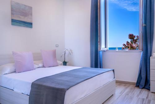 Sea Window Room — 4-Star Luxury Hotel in Salerno, Italy
