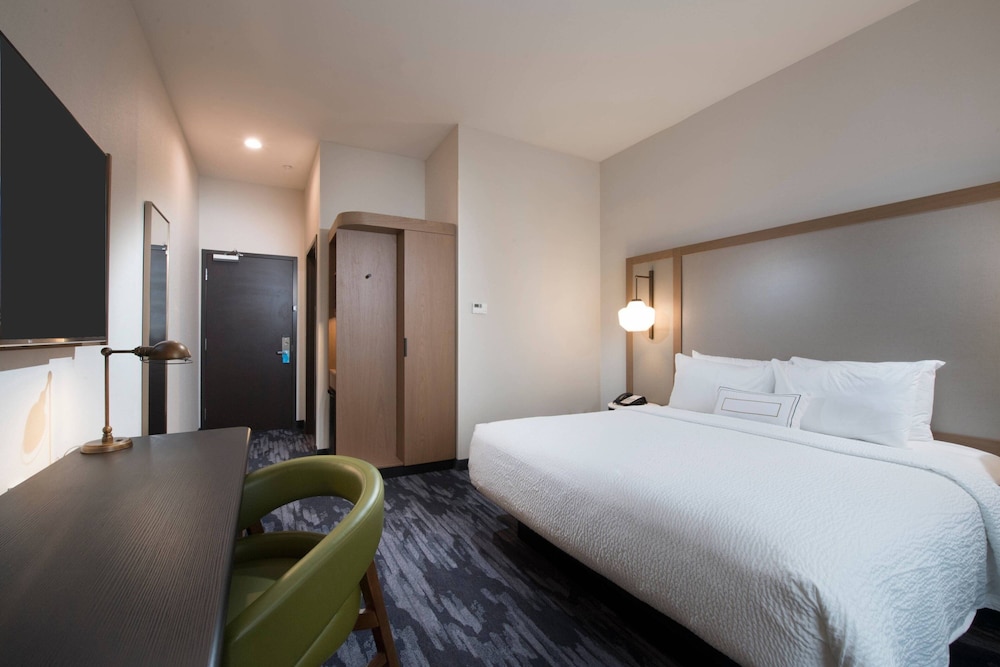 Fairfield Inn & Suites Tyler South - photo 4
