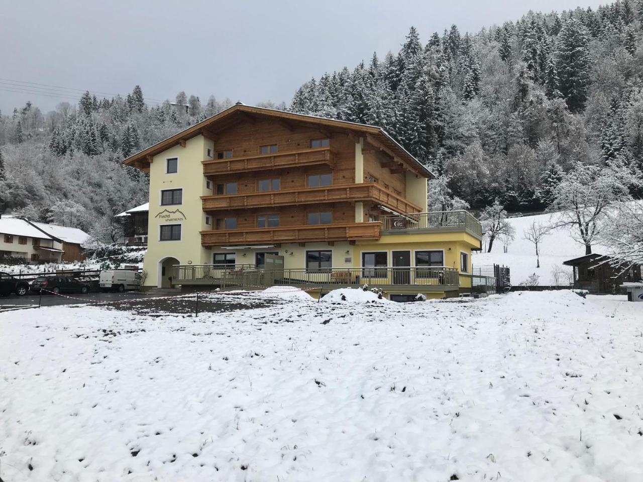 Fiechtl Apartments — 4-Star Luxury Hotel in Stumm, Austria