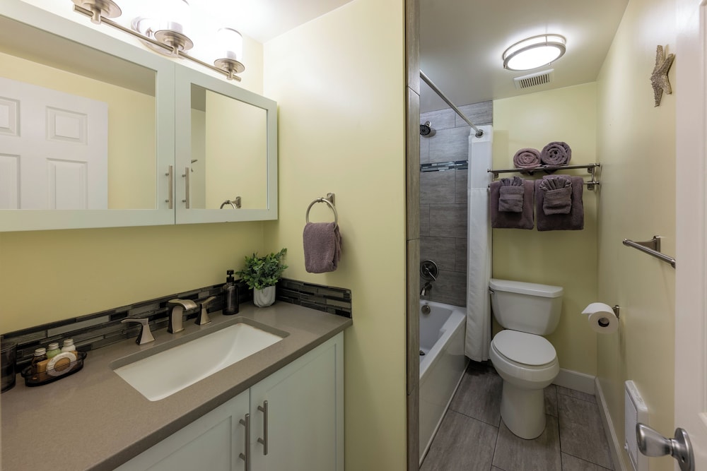 Seaside Oceanfront Inn - photo 143