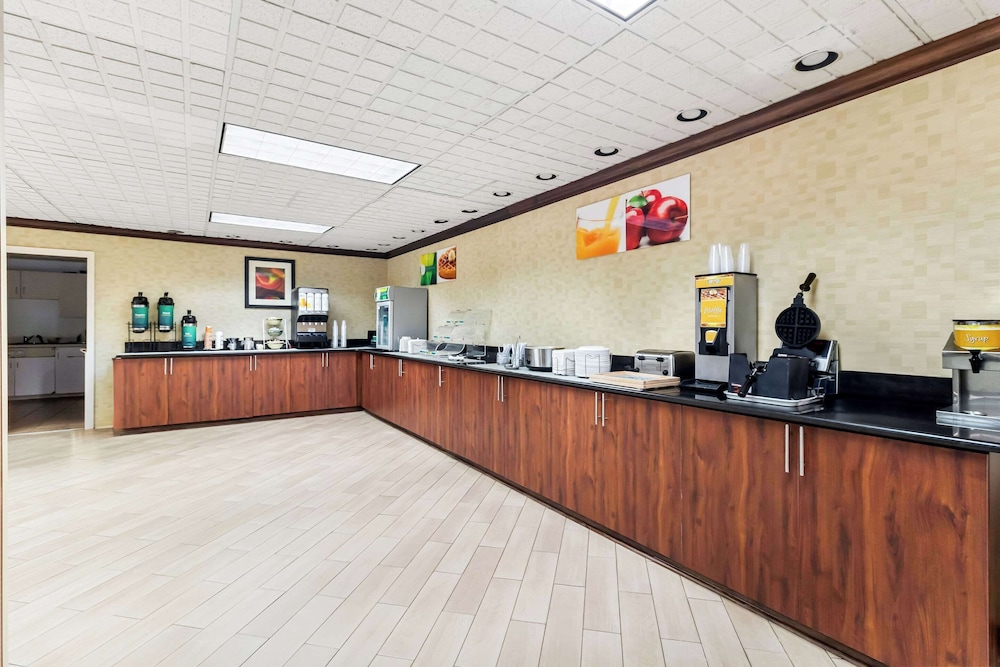 Quality Inn & Suites Florence Civic Center - photo 38