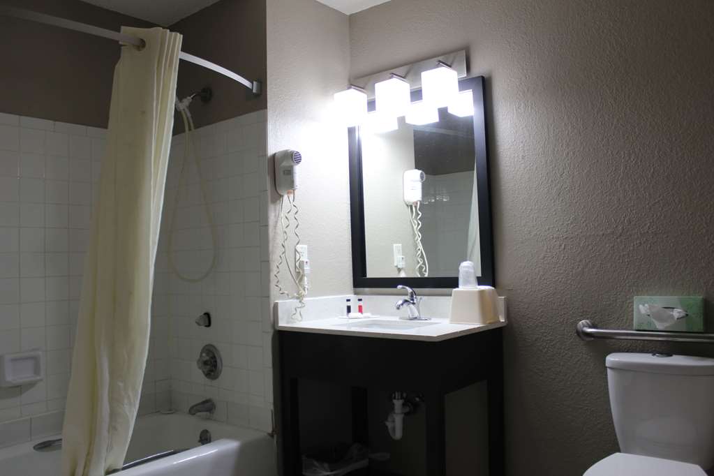 Super 8 by Wyndham Grand Rapids Wyoming - photo 13