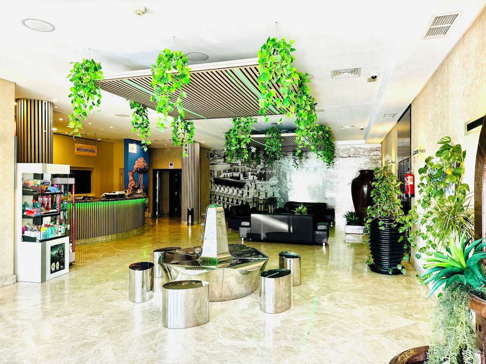 Hotel La Cantueña — Fuenlabrada — photo 2