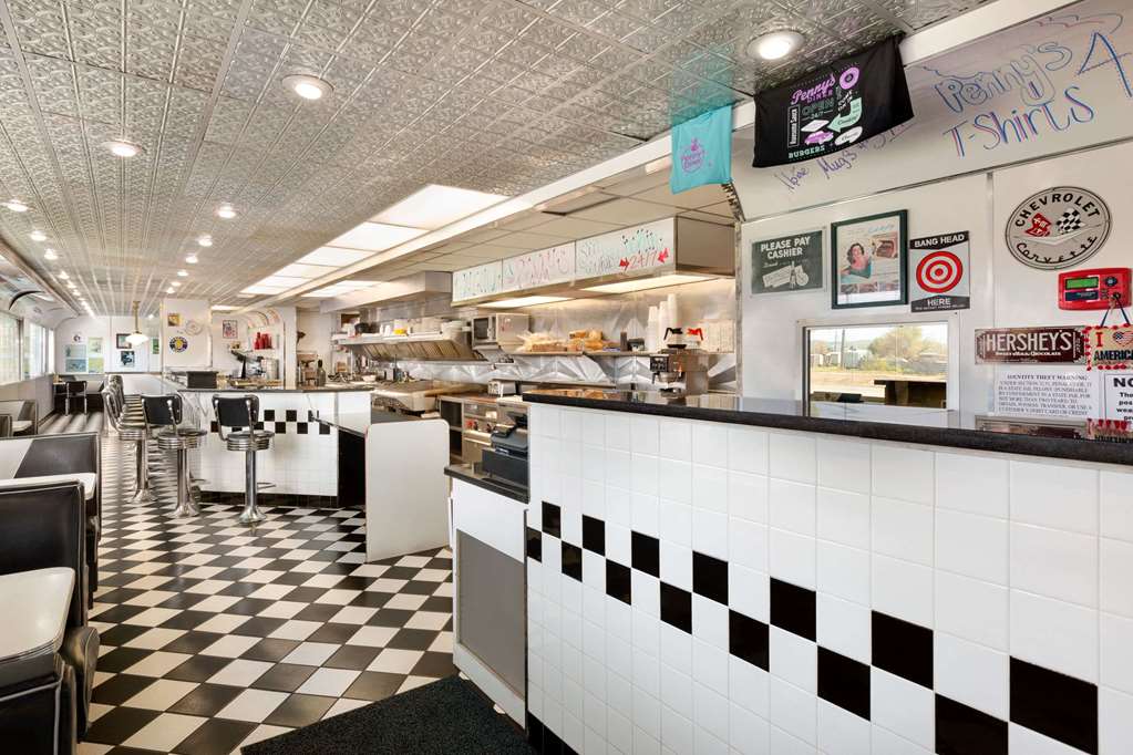 Travelodge by Wyndham Alpine - photo 4