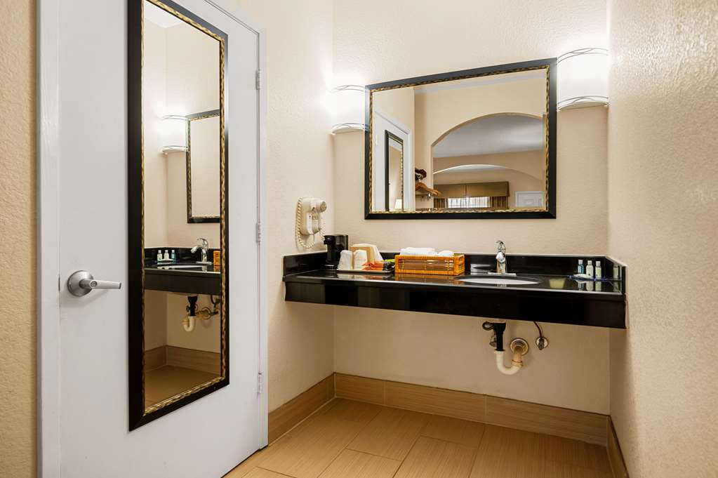 Quality Inn & Suites Houston Northwest Cypress - photo 28