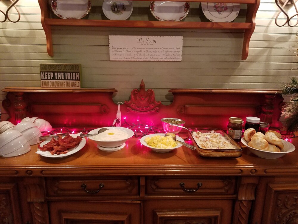 Lake Allatoona Inn - photo 31