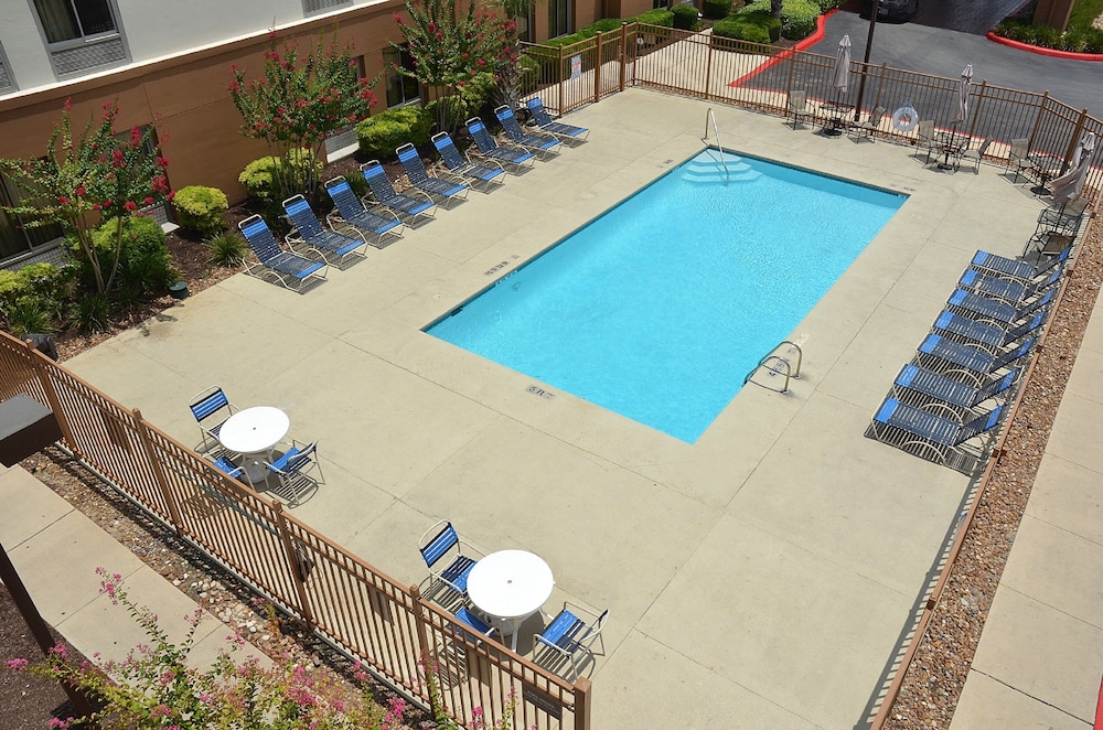 Red Roof Inn PLUS San Antonio Downtown Riverwalk - photo 24