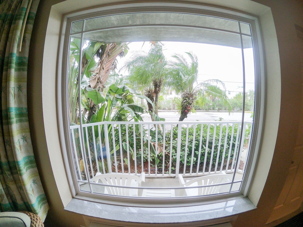 Capt Hiram's Resort - photo 12