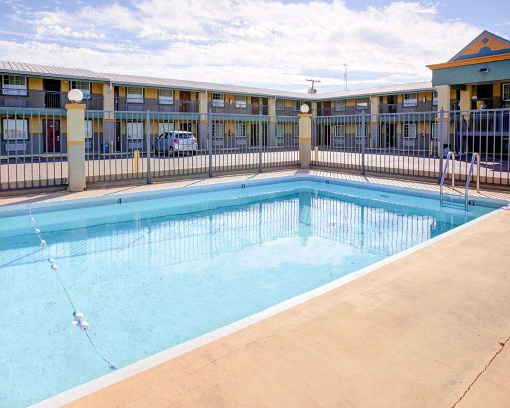 Econo Lodge Temple - photo 28
