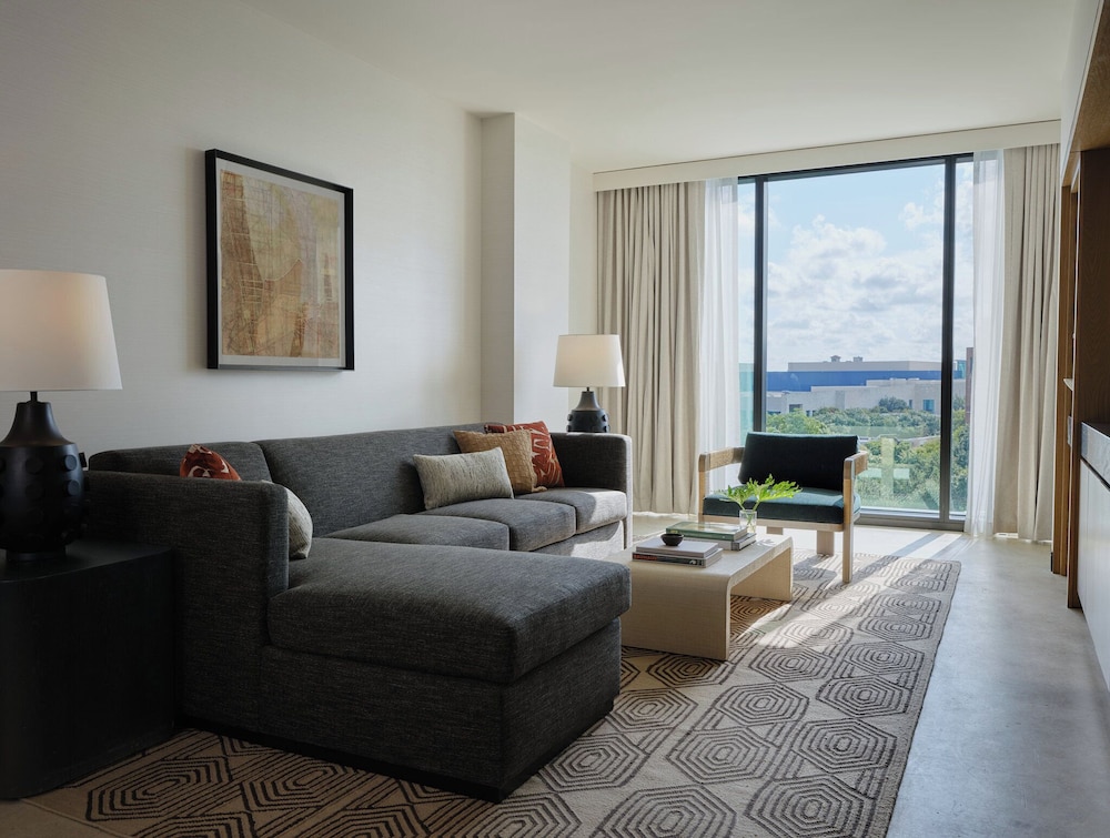 Kimpton Santo San Antonio Riverwalk by IHG - photo 17