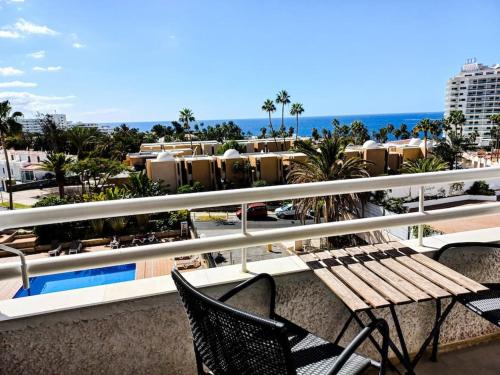 Borinquen Blue View — 4-Star Luxury Hotel in Playa De Las Americas, Spain
