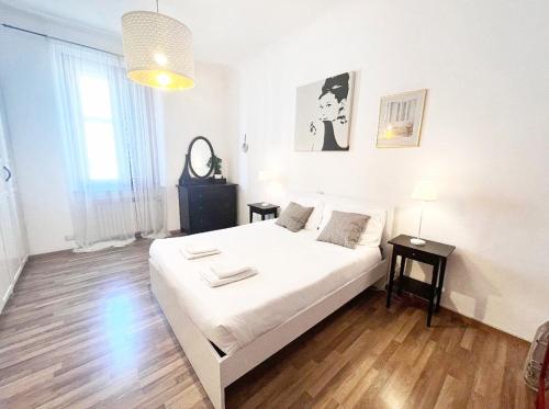 Tirso 9 con Posto Auto — 4-Star Luxury Hotel in Milan, Italy