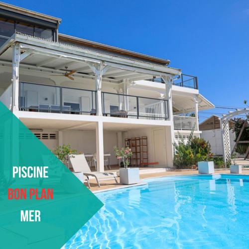 Villa Constellation vue Mer piscine et plage à pied — 4-Star Luxury Hotel in Le Gosier, Guadeloupe