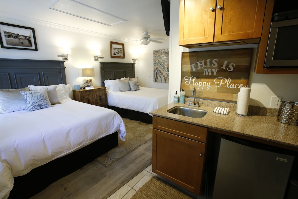 Capitola Hotel - photo 7