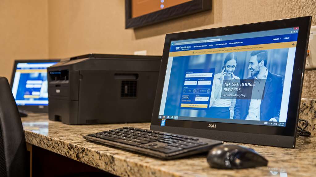 Best Western Plus Lincoln Inn & Suites - photo 12