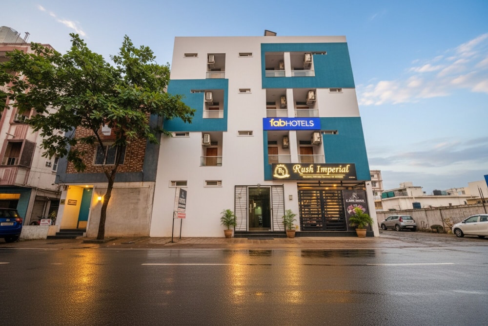 Fabhotel Rush Imperial - last minute hotel in Indore