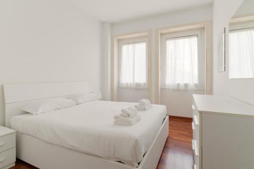 GuestHost Brightly lit Flat M5 Gerusalemme — 4-Star Luxury Hotel in Milan, Italy