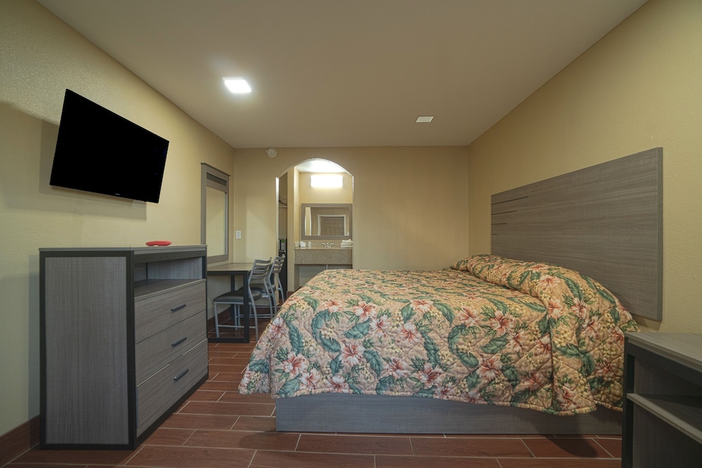 Days Inn by Wyndham Aransas Pass - photo 8