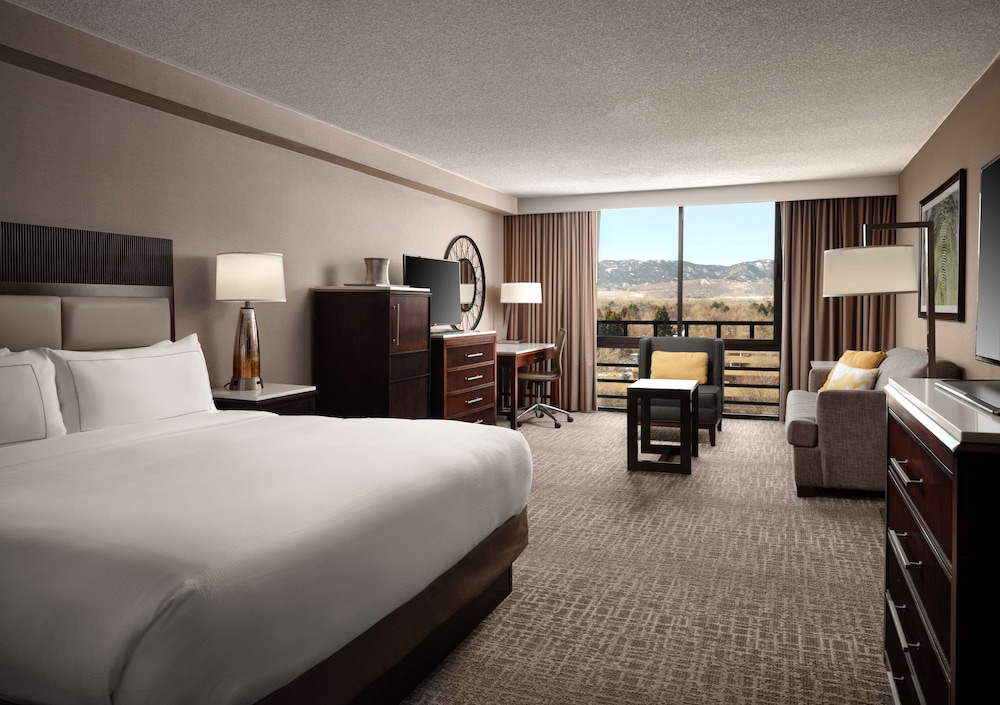 Hilton Fort Collins - photo 29