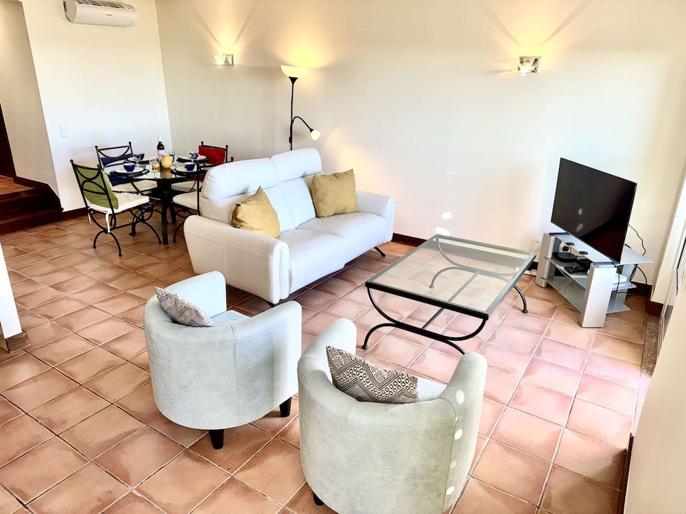 Villa in Benagil with private pool — 4-Star Luxury Hotel in Lagoa, Portugal