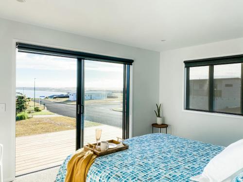 Quiet Escape - carbon neutral hotel in Unknown City
