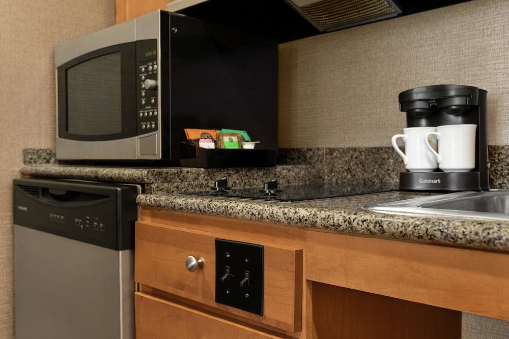 Homewood Suites by Hilton Allentown Bethlehem Airport - photo 16