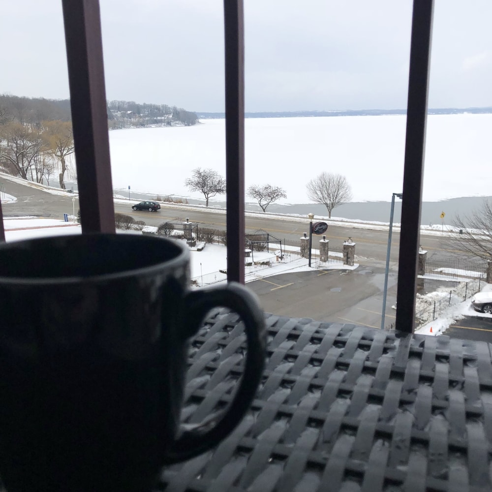 Harbor Shores on Lake Geneva - photo 5
