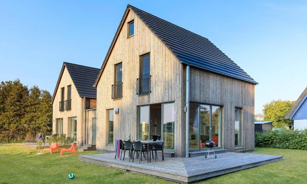 Otto - carbon neutral hotel in Born