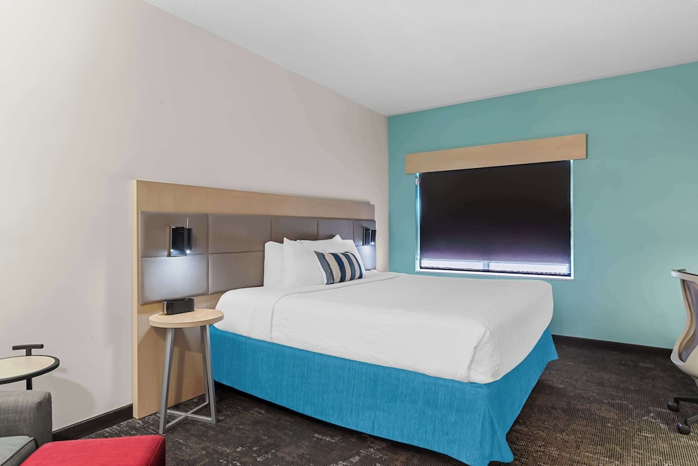 Best Western Plus Ogallala Inn - photo 10