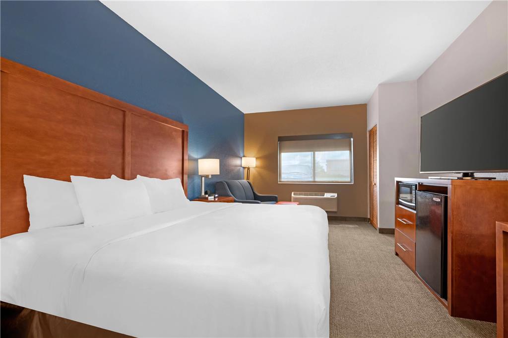 Comfort Inn & Suites North Greenfield - photo 15