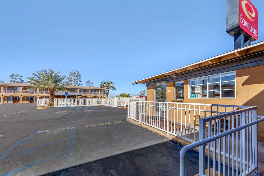 Econo Lodge On Historic Route 66 - photo 3