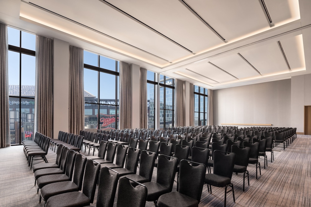 Loews Arlington - photo 60