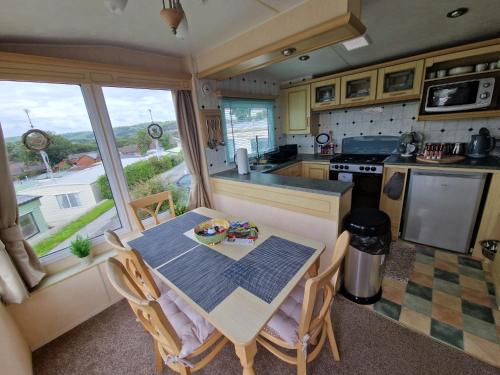 Haven on the Hill 2 Bed Caravan with Town Views of Aberystwyth F7 in Aberystwyth, United Kingdom