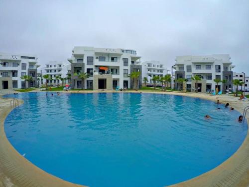 Appartement de luxe piscine parking Terrasse — 4-Star Luxury Hotel in Agadir, Morocco