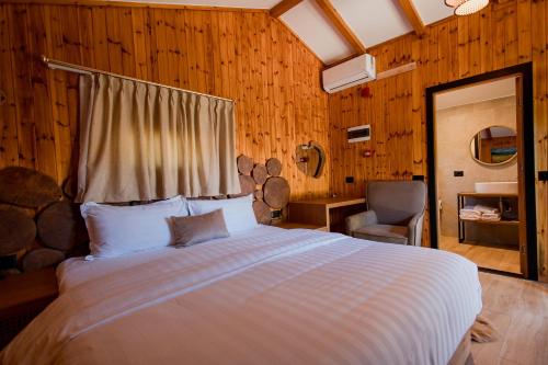 Flumen Park - last minute hotel in Tirana