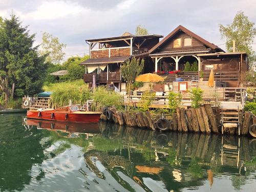 River Houses Ljubljanica — 4-Star Luxury Hotel in Ljubljana, Slovenia