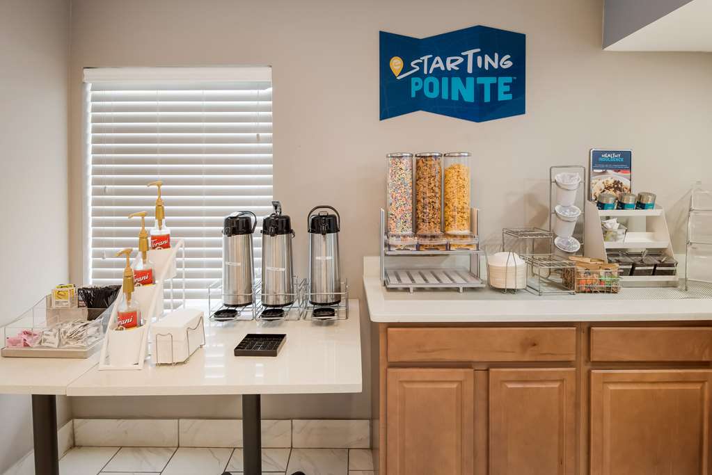 Clarion Pointe Indianapolis Northeast - photo 35
