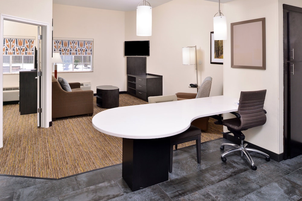 Candlewood Suites Winchester by IHG - photo 13