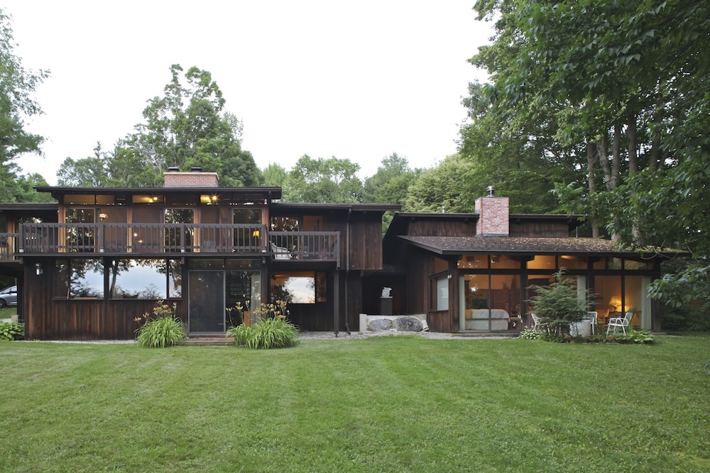 Tanglewood Suites in Stockbridge, United States