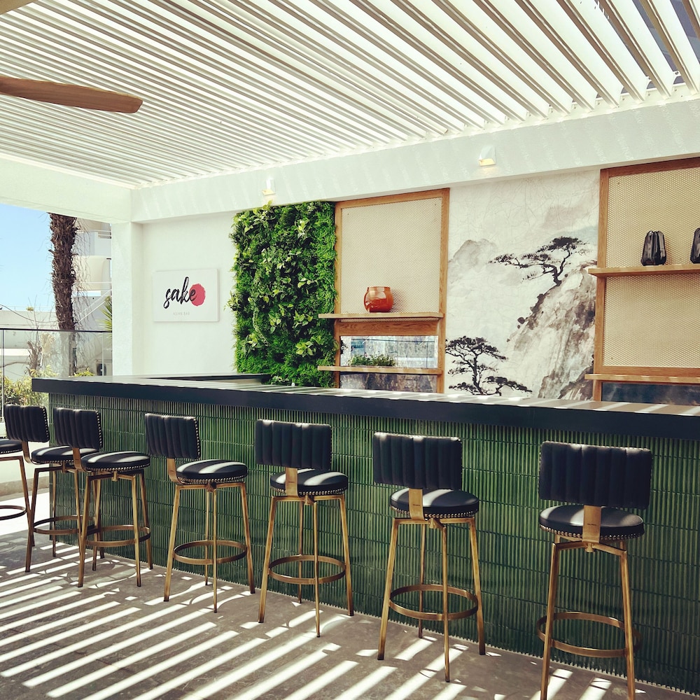 מזון ומשקאות