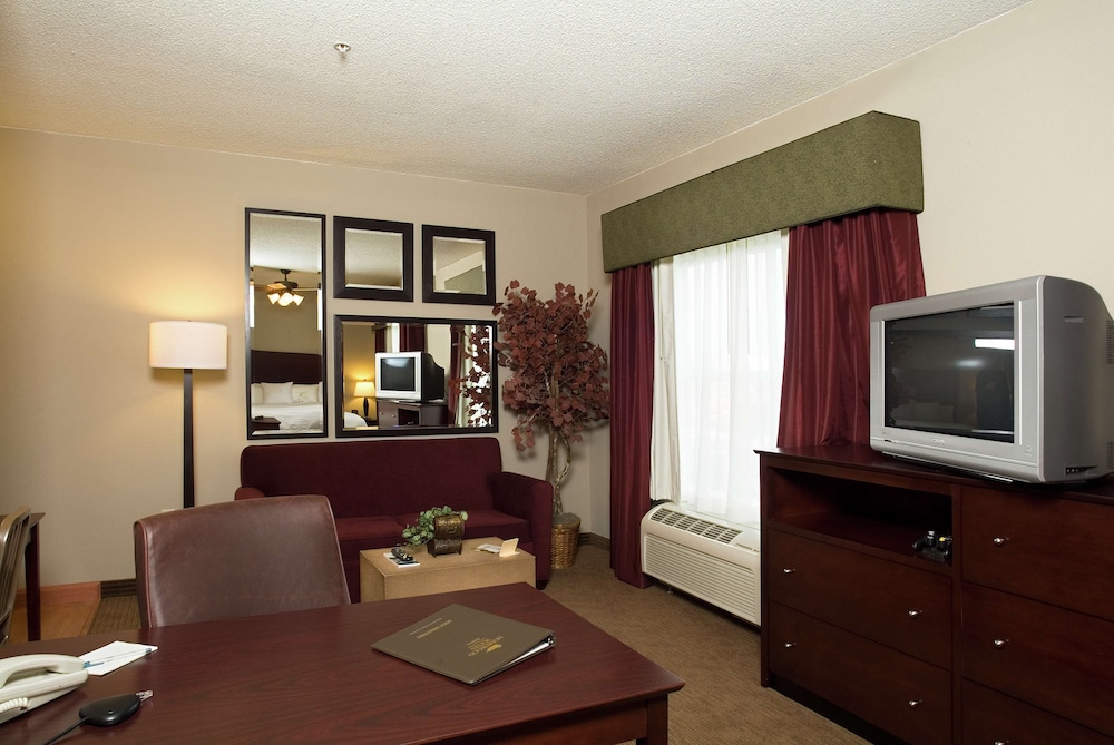 Homewood Suites by Hilton Bloomington - photo 41