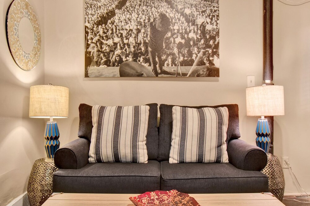 Ellison Suites - photo 30